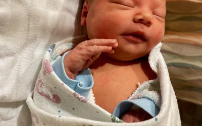 Sloane is here!!!